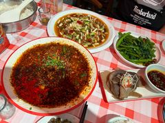 -洪霞餐馆·川菜·鲜货现炒(两江春城店)