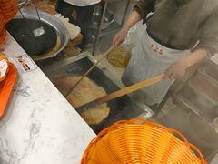 -方中山胡辣汤(成都首店)