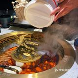 郑恺首家国民风火锅店空降北京[礼花]