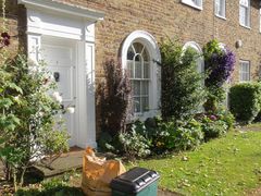 -巴宝莉工厂店/折扣店(工厂店)