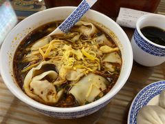 红汤辣馄饨-笑来喜馄饨小笼工坊店(湖滨街店)