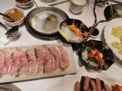 -泓炙颐凤鲜海鲜火锅料理(桐乡店)