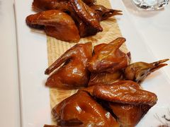 烤乳鸽-十六台·经典广东菜(德外大街店)