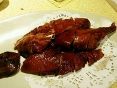 -顺峰渔港中国人的餐厅
