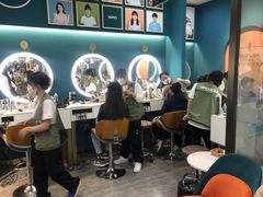 -海马体照相馆(西安高新万达广场店)