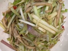 韭黄炒杏鲍菇-小姨家常菜(昭萍东路店)