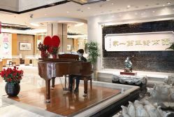 -北京七彩云南翡翠珠宝旗舰店(月坛店)