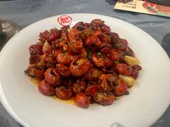 -肥肥虾庄·金牌油焖大虾(东湖欢乐谷店)