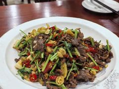 -湖南人家湘菜馆(镇江路店)