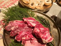 -草家酱蟹炭火烤肉店(珲春南路一店)