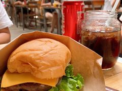 -BURGER BRO'S