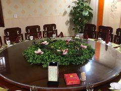 -那家老院子东北菜·饺子·小鸡炖蘑菇(艳华街店)