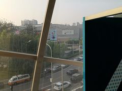 -家乐福(四元桥购物中心店)