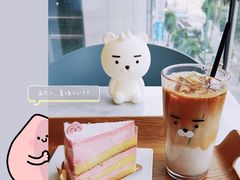 -KAKAO FRIENDS(弘大店)