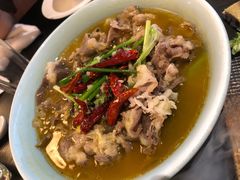酸汤煮极品肥牛-柒园·三十年创意杭帮菜(龙湖滨江天街店)