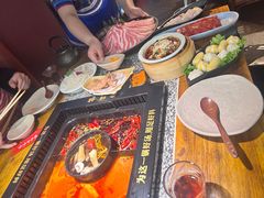 -老牌坊云南鱼豆花火锅(哈西万达店)