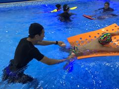 -乐悠游亲子游泳俱乐部