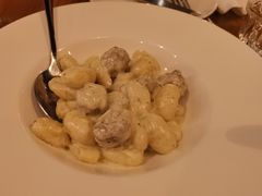 土豆面配香肠蓝乳酪酱-La Tavernetta(Bar à Vin)(乌鲁木齐路店)