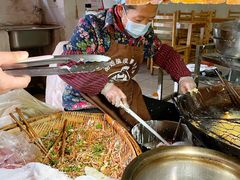 -半月镰胡姐脆皮萝卜饺子