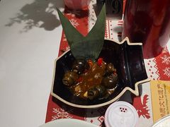 -刘姐啤酒鱼民族演艺餐厅(西街总店)