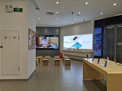 -华为授权体验店(中山公园来福士)