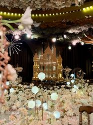 -花嫁丽舍婚礼殿堂(世博江景店)