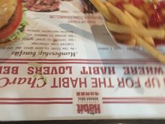-The Habit Burger Grill 哈比特汉堡(复兴soho店)