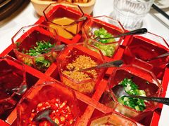 -领鲜天下·焗海鲜·花胶鸡(天目里店)