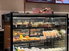 -星巴克臻选(莘庄仲盛店)