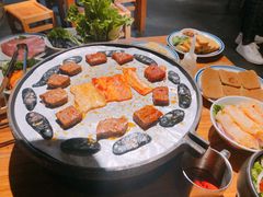 -么肆烤肉(汉街形象店)