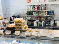 面包甜点陈列柜-欢牛蛋糕屋(萧山万象汇店)