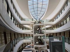 -上海滴水湖皇冠假日酒店