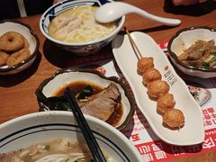 -鑫花溪牛肉米粉(广电传媒店)