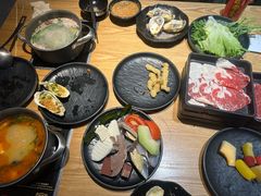 -爱伲PLUS·牛肉海鲜自助火锅(融创店)