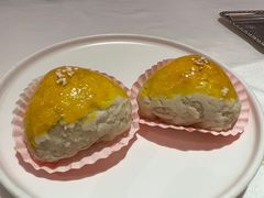 蜜汁叉烧酥-香港龙凤楼(陆家嘴中心店)
