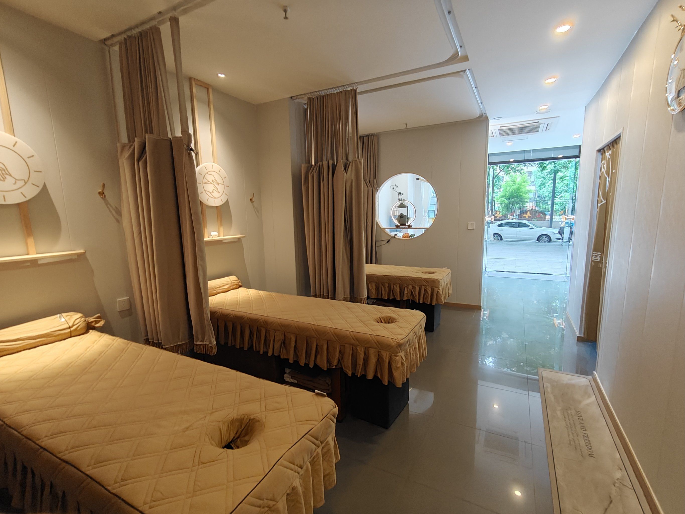 棒棒的推拿馆!专业人做专业事!