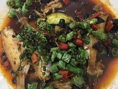 干烧耗儿鱼-洪霞餐馆
