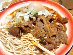 -楚东君•襄阳牛肉面牛杂煲(陆家嘴正大店)