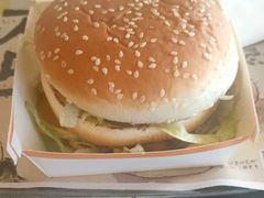 奶油牛肉汉堡-麦当劳(天津站三店)