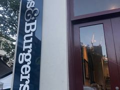 -Ribs & Burgers The Rocks