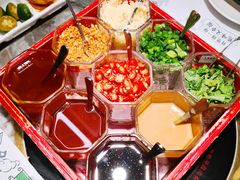 -禄婶鸡煲·打边炉