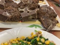 -苏莱特色牛骨滩羊手抓馆(长城东街总店)