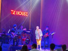 -TZ House音乐现场(来福士中心店)