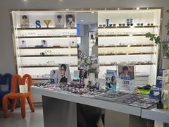 -视野联行眼镜蔡司·依视路官方授权店(顺城店)