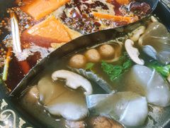 -三江两海老火锅(北京首店)