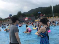 -汤山欢乐水世界