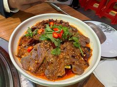 蜀椒凉拌牛肉-老何二婶家铁锅炖·东北菜(白石洲店)