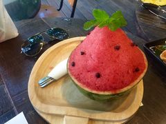 -莓园冰淇淋店