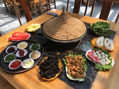 -双廊杨记石锅鱼石锅牛肉