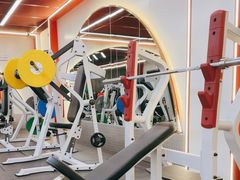 -英派斯健身旗舰店(海信国际中心馆)